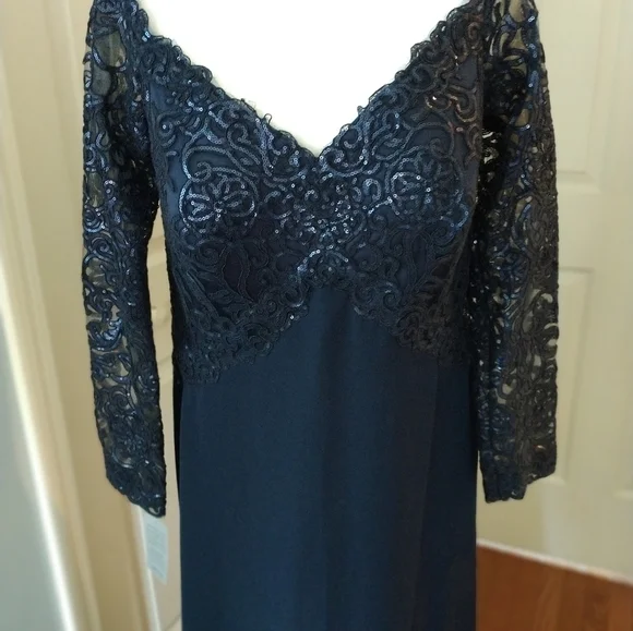 Tadashi Shoji  "Allyson" Navy  Embroidery Bodice Evening Gown 14 New With Tags - Picture 7 of 15